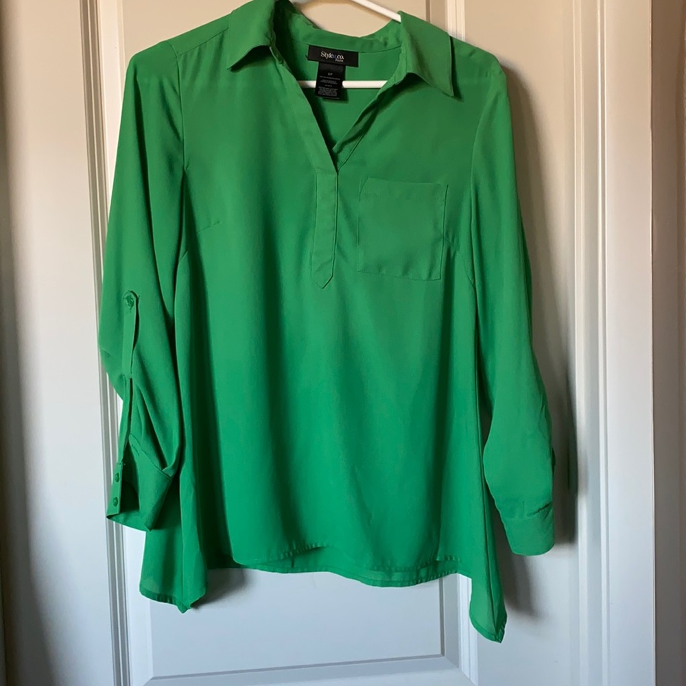 Green style and co  crepe pullover blouse size S